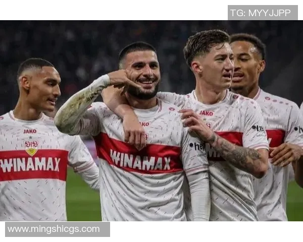 成都足球队状态引发热议球迷对球队表现分歧明显